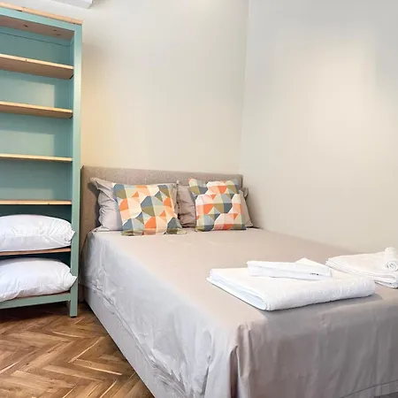 Shanti Urban Oasis Center Варна