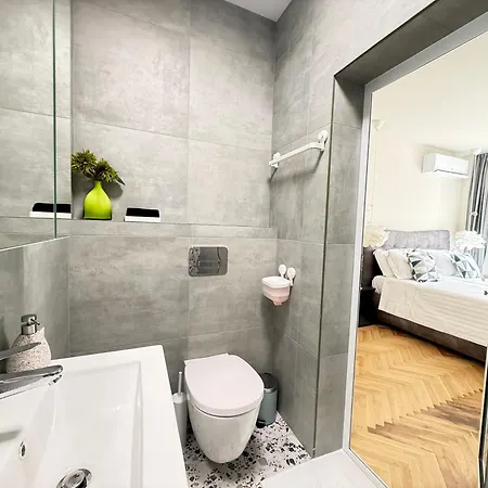 Shanti Urban Oasis Center Апартамент